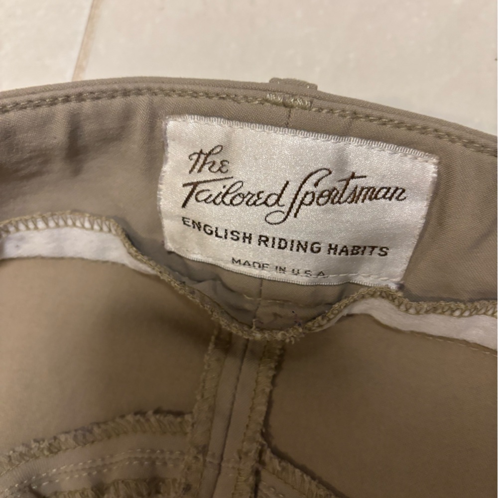 The Tailored Sportsman Women’s tan knee patch breeches, size 30 - Picture 2 of 7